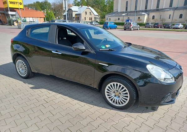 Alfa Romeo Giulietta cena 39900 przebieg: 127000, rok produkcji 2014 z Pakość małe 562